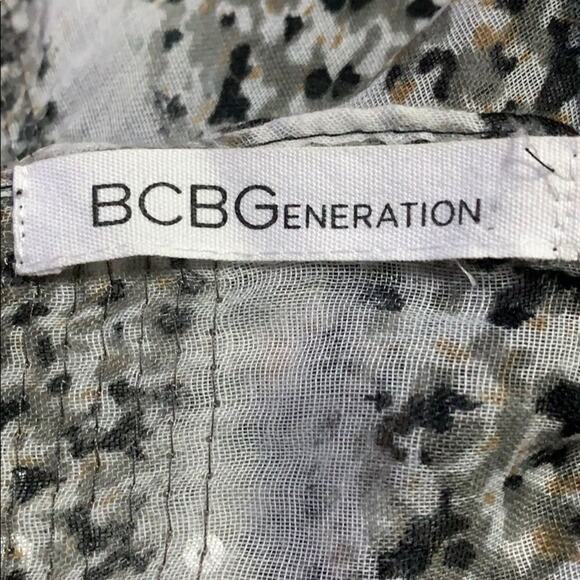 BCBGENERATION NECK SCARF SEQUINS DETAILS‎ - Picture 6 of 6
